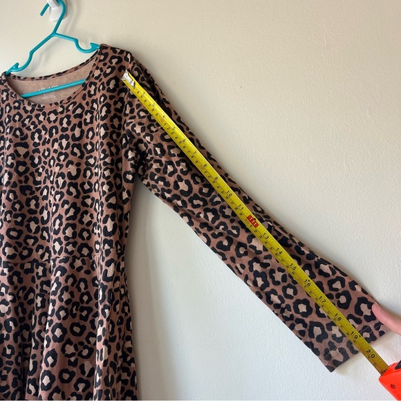 Girls Leopard Print Long Sleeve Dress Brown Black Animal Print Size 10/12 L - Picture 6 of 10